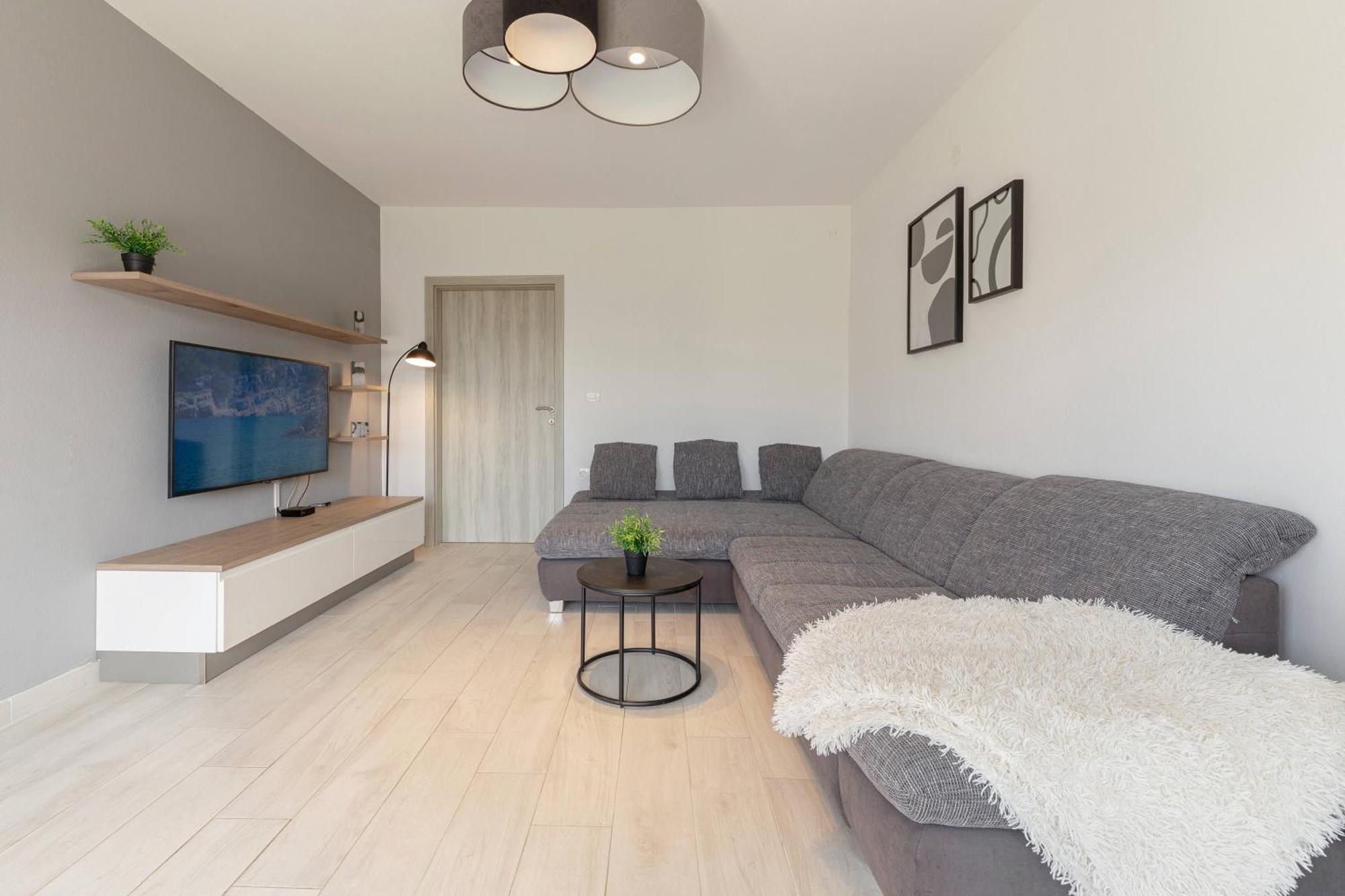 Bright Apartment Копер Экстерьер фото