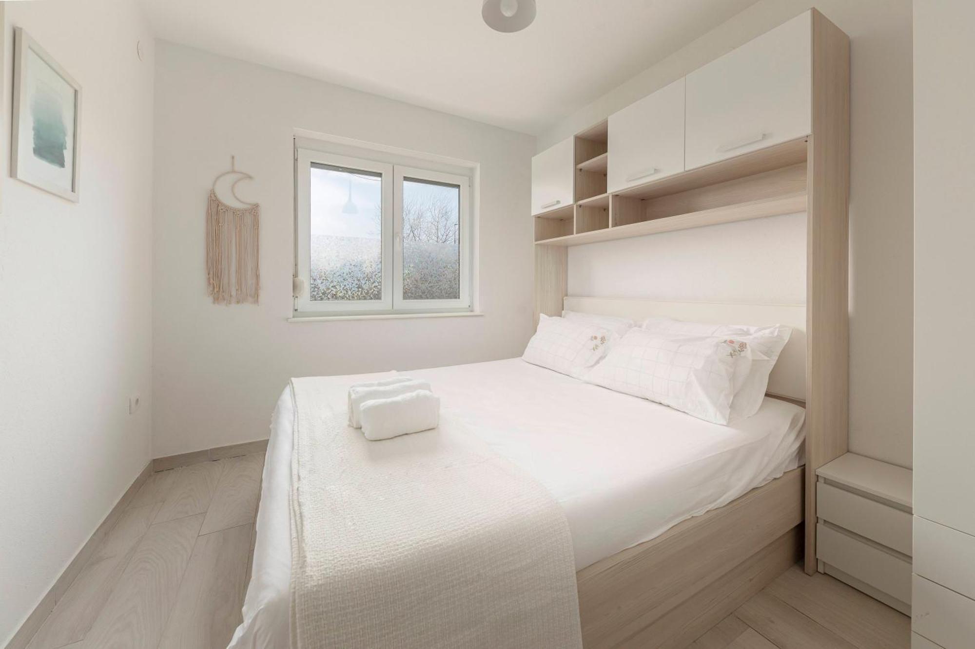 Bright Apartment Копер Экстерьер фото