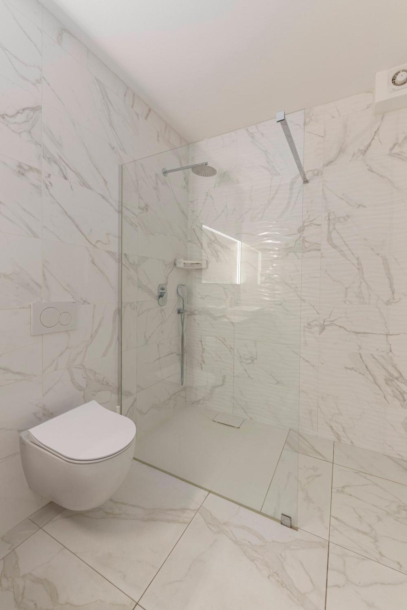 Bright Apartment Копер Экстерьер фото